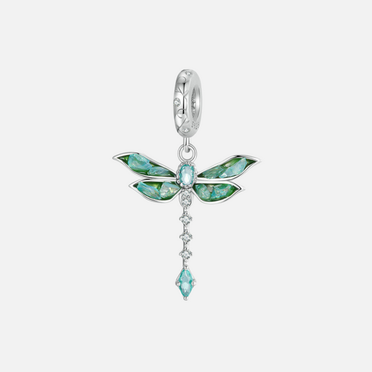 Obesek z kačjim pastirjem